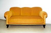 Sofa mit gelb braunem Stoff Raumausstattung Rostock Ungar